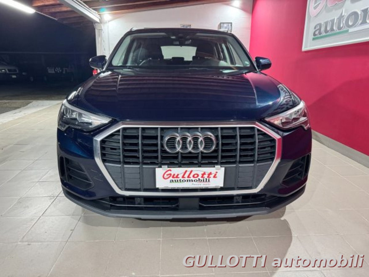 Audi Q3 Sportback 2.0 tdi Business 150cv s-tronic (2)