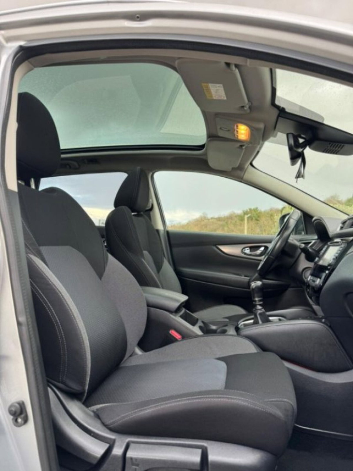 Nissan Qashqai 1.5 dCi 115 CV Tekna (10)