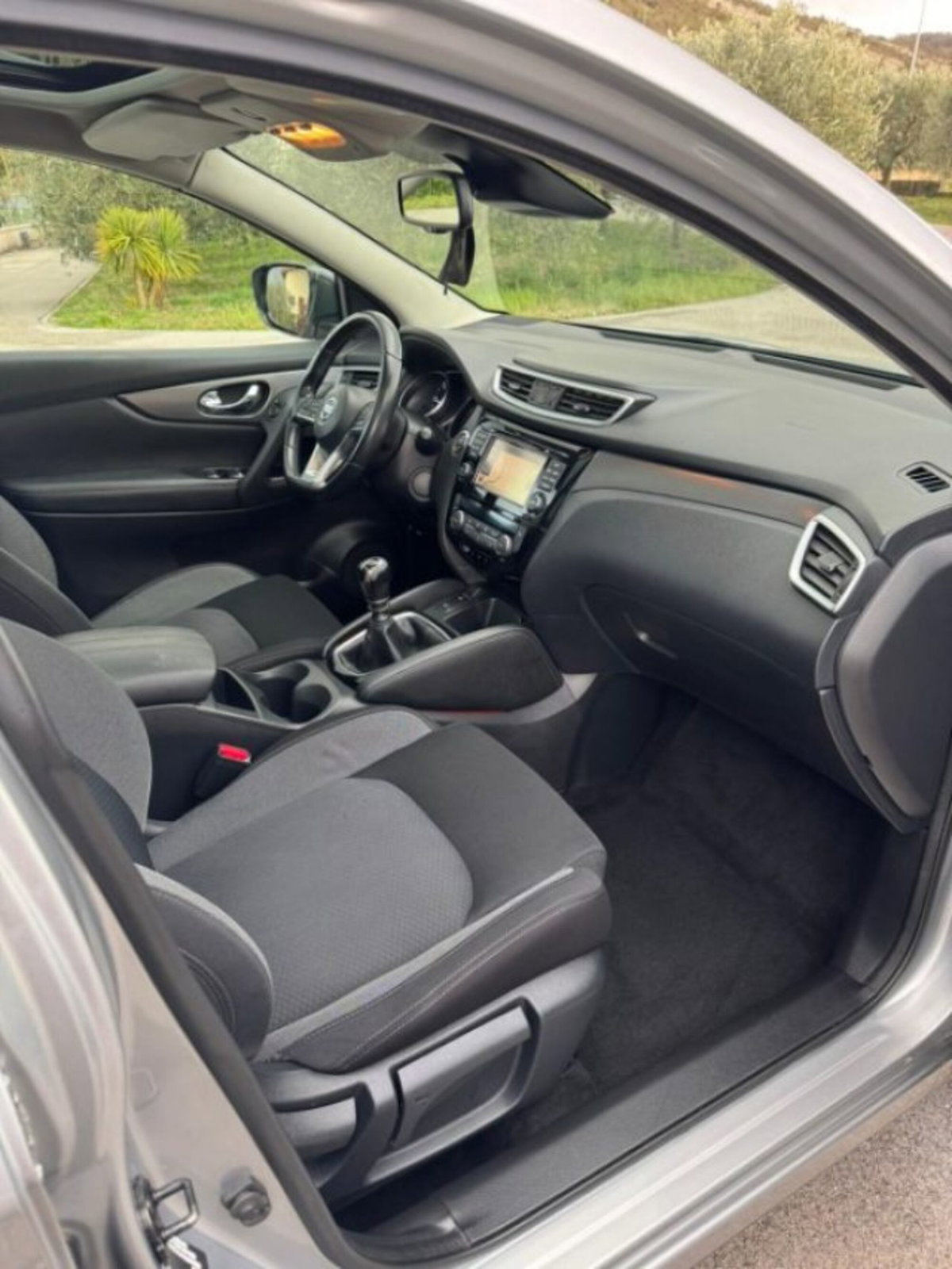 Nissan Qashqai 1.5 dCi 115 CV Tekna (11)