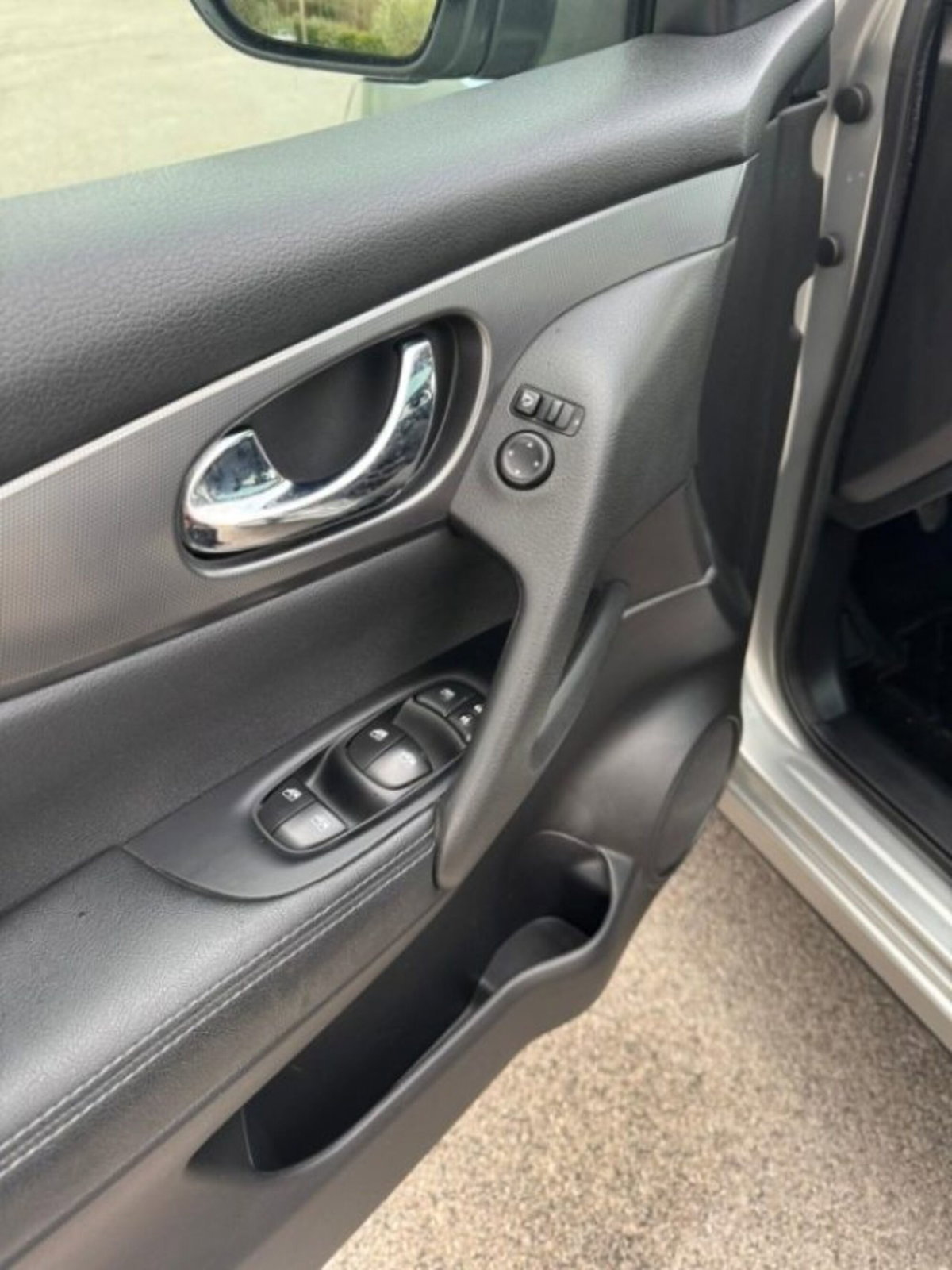 Nissan Qashqai 1.5 dCi 115 CV Tekna (15)