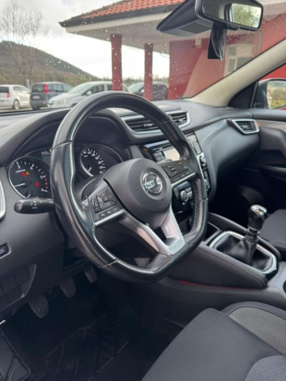 Nissan Qashqai 1.5 dCi 115 CV Tekna (16)