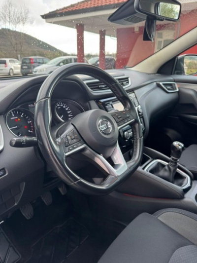 Nissan Qashqai 1.5 dCi 115 CV Tekna (16)