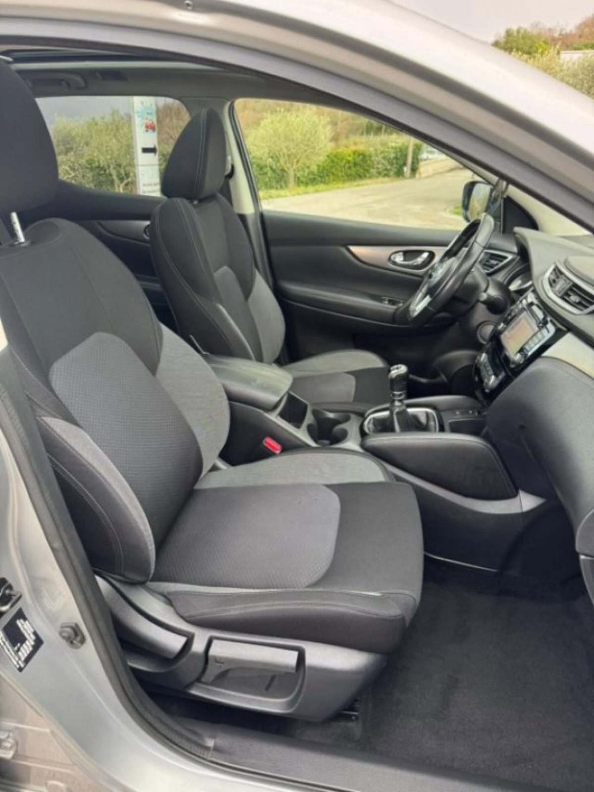 Nissan Qashqai 1.5 dCi 115 CV Tekna (9)
