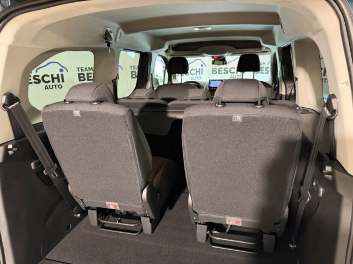 Opel Combo Life 1.5D 130 S&S MT6 Elegance XL 7 Posti (14)