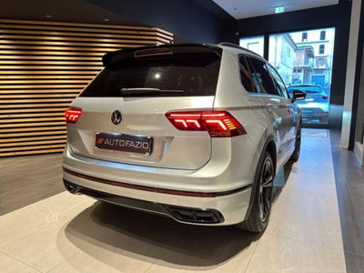Volkswagen Tiguan 2.0 TDI 150 CV SCR DSG 4MOTION R-Line (11)