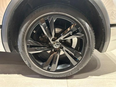 Volkswagen Tiguan 2.0 TDI 150 CV SCR DSG 4MOTION R-Line (5)