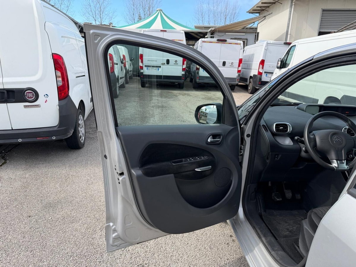 Citroen C3 Picasso BlueHDi 100 Exclusive (9)