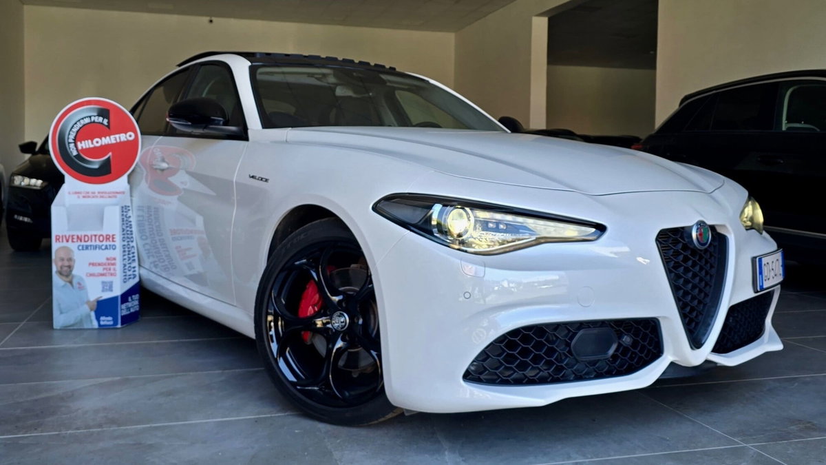 Alfa Romeo Giulia 2.2 Turbodiesel 210 CV AT8 AWD Q4 Veloce