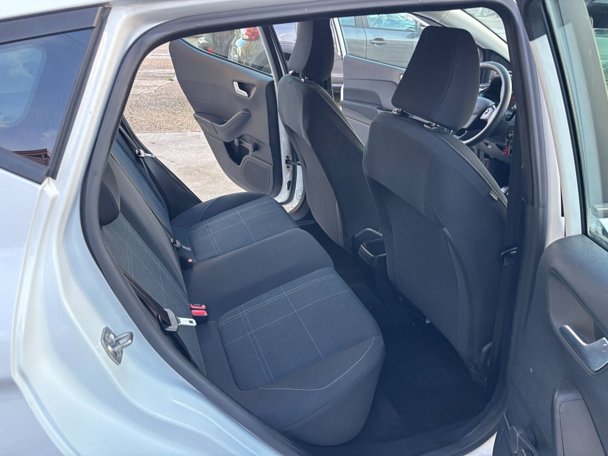 Ford Fiesta 1.5 EcoBlue 5 porte Business High (11)