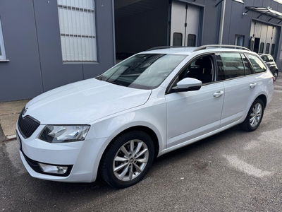 Skoda Octavia Station Wagon 1.6 TDI CR 105 CV Wagon Elegance usata