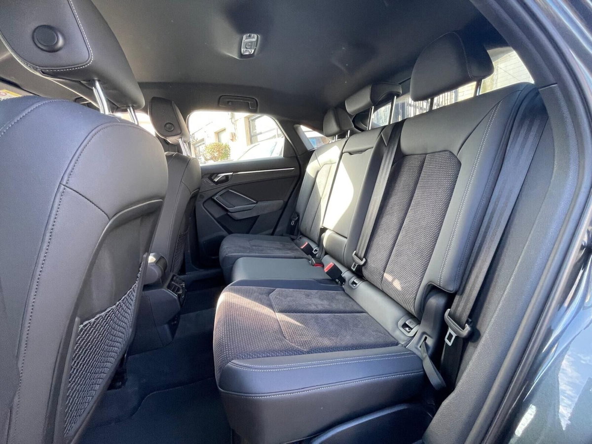 Audi Q3 40 TDI quattro S tronic S line edition (12)
