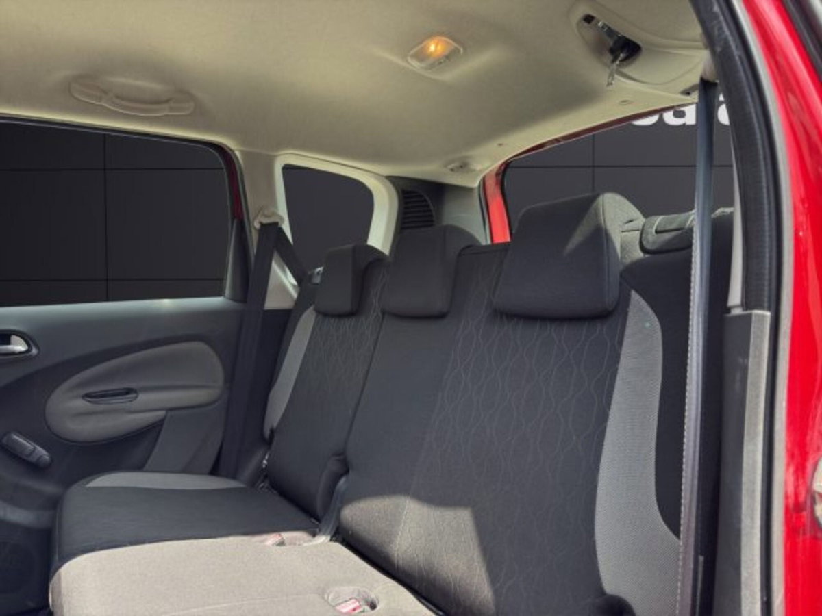 Citroen C3 Picasso 1.6 HDi 90 Seduction (12)