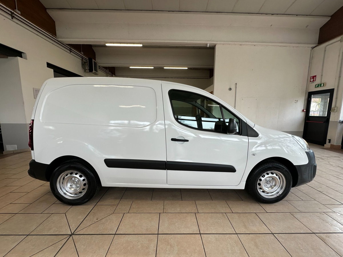 Peugeot Partner Furgone 1.6 HDi 75CV L1 2 posti Furgone Affaire (16)