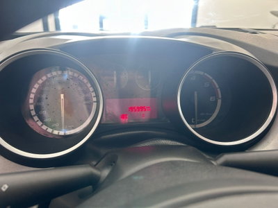 Alfa Romeo Giulietta 2.0 JTDm-2 Distinctive 140cv (10)