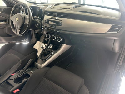 Alfa Romeo Giulietta 2.0 JTDm-2 Distinctive 140cv (12)