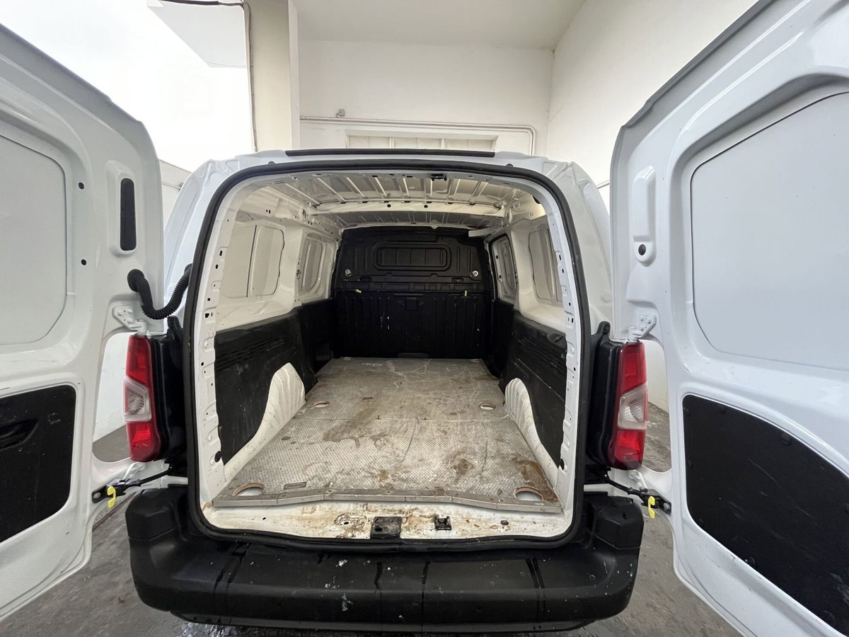 Peugeot Partner Furgone 1.5 bluehdi 100cv S&S L1 (6)