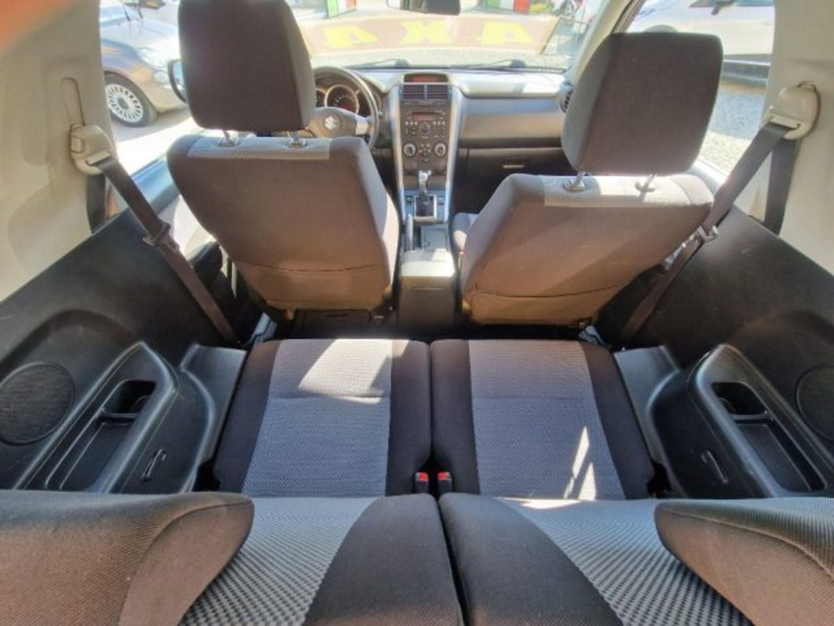 Suzuki Grand Vitara 1.6 16V 3 porte Offroad (10)