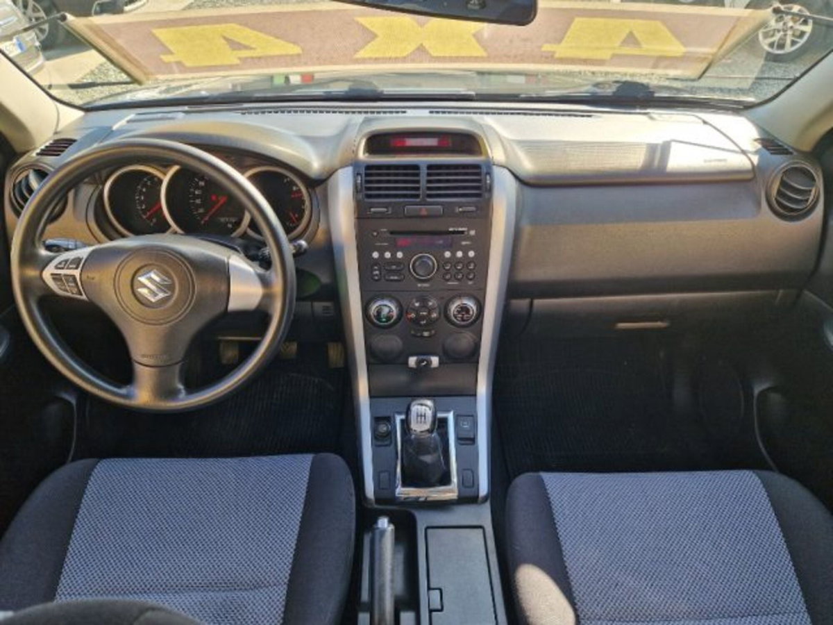 Suzuki Grand Vitara 1.6 16V 3 porte Offroad (12)