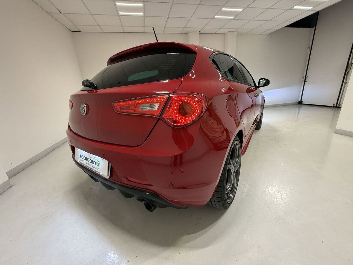 Alfa Romeo Giulietta 1750 turbo Veloce 240cv tct my17 (14)