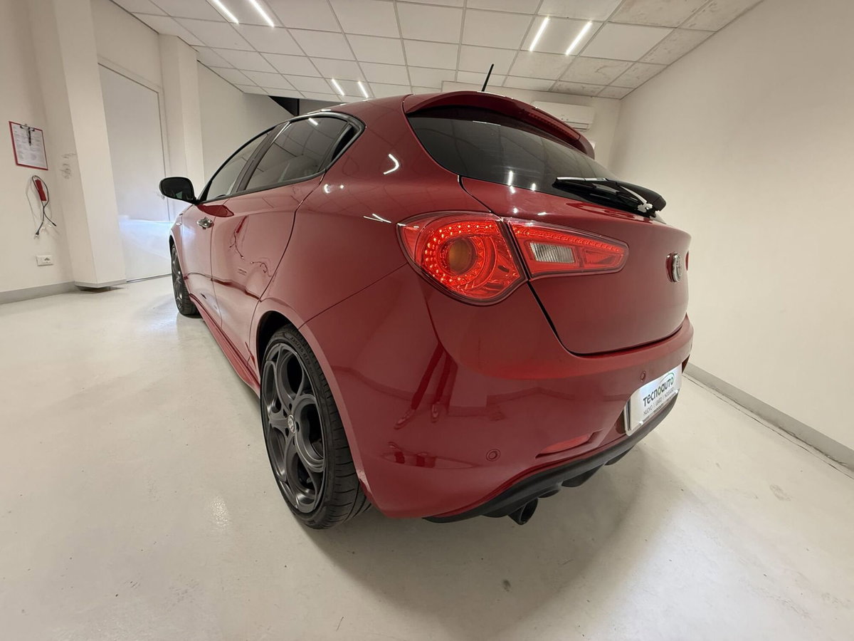 Alfa Romeo Giulietta 1750 turbo Veloce 240cv tct my17 (9)