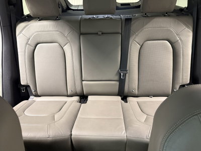 Land Rover Defender 110 2.0 si4 phev X-Dynamic SE awd auto (12)