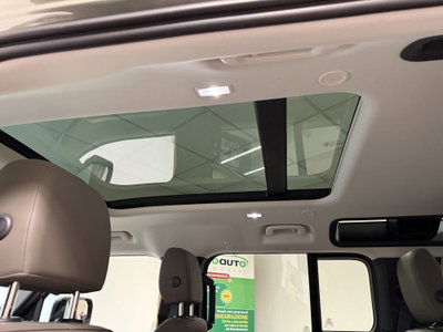 Land Rover Defender 110 2.0 si4 phev X-Dynamic SE awd auto (15)