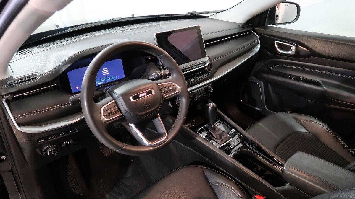 Jeep Compass 1.3 T4 190CV PHEV AT6 4xe Limited (2)