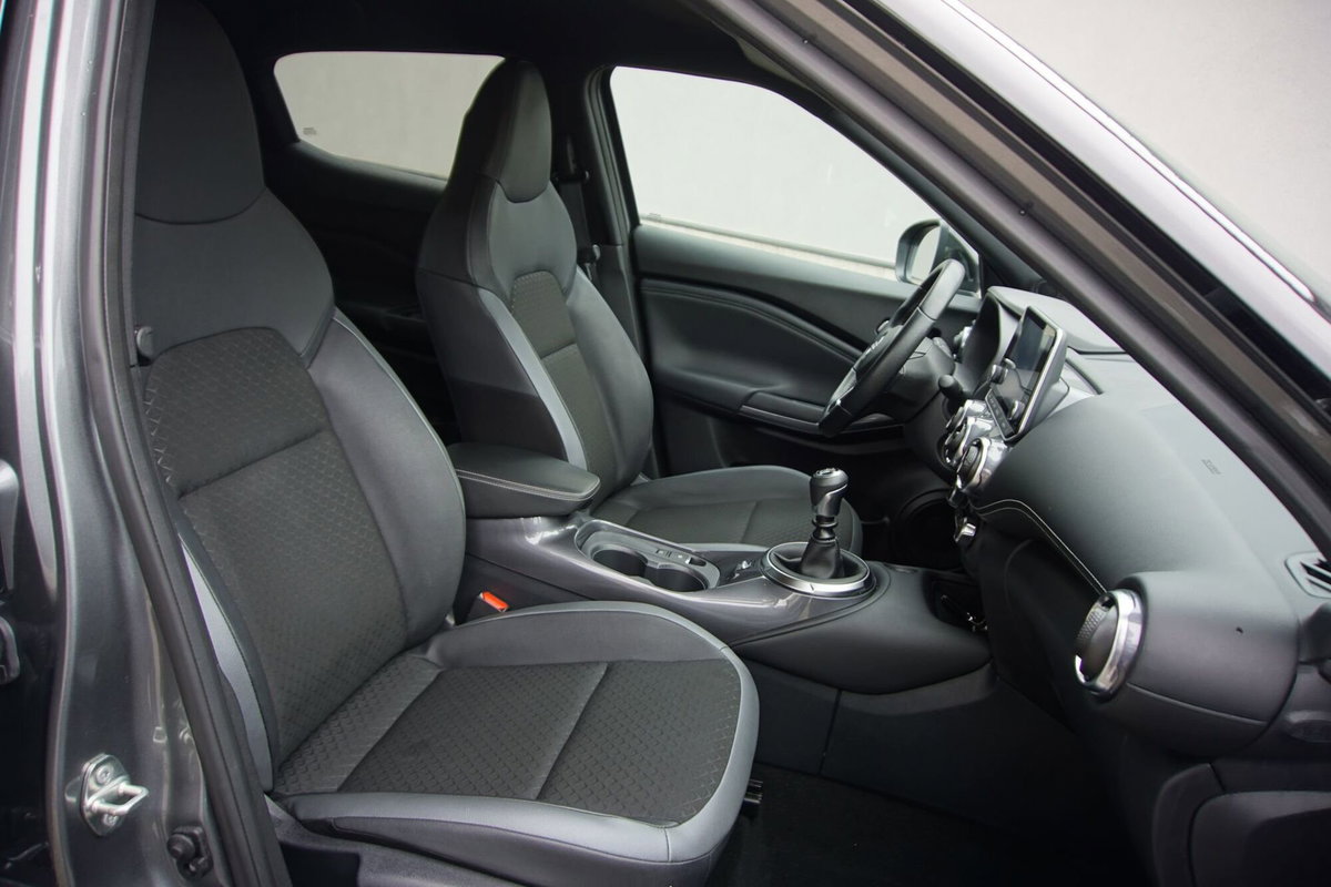 Nissan Juke 1.0 dig-t Acenta 114cv (11)