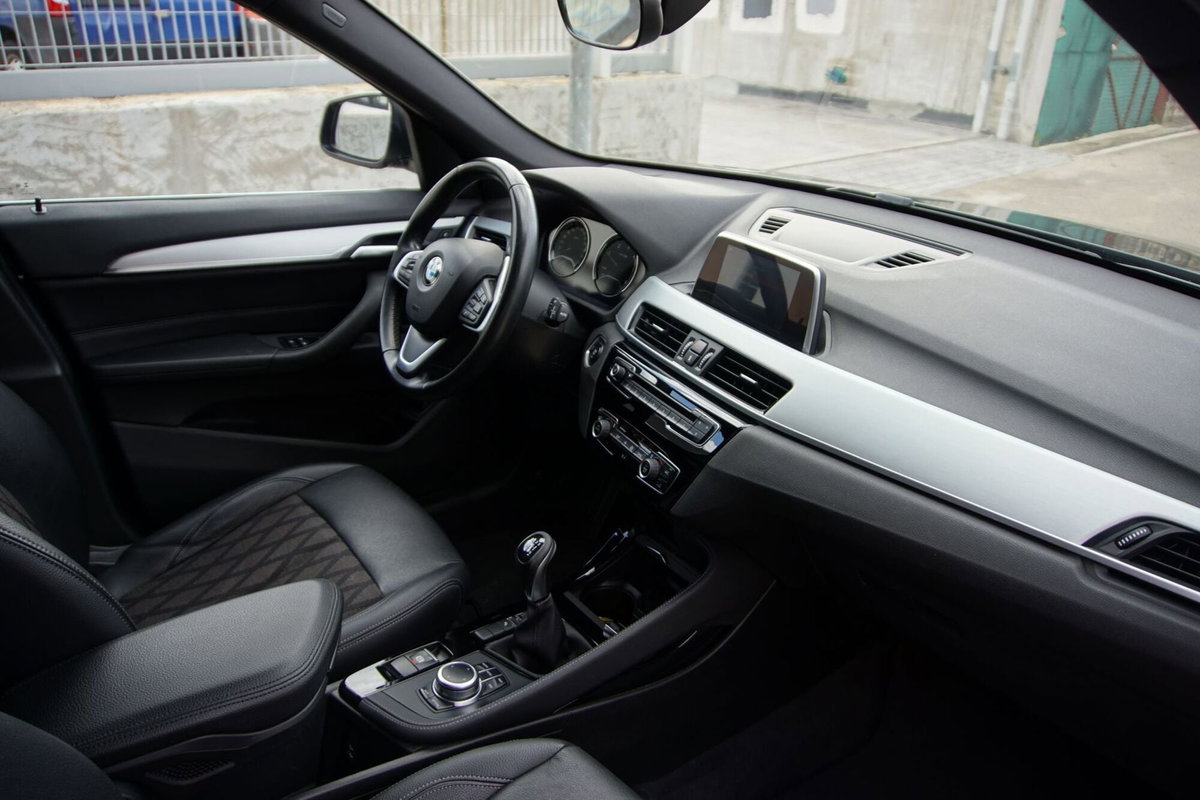 BMW X1 sDrive16d xLine Plus (10)