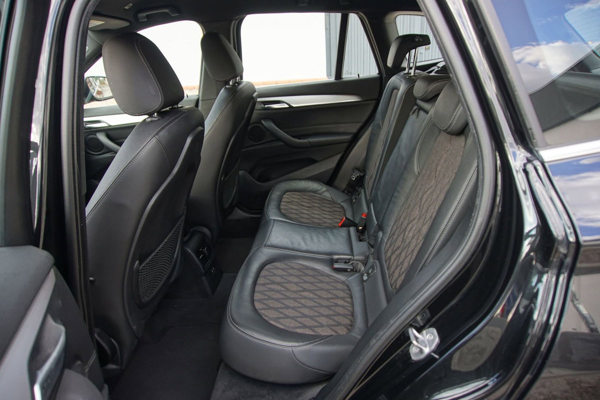 BMW X1 sDrive16d xLine Plus (12)
