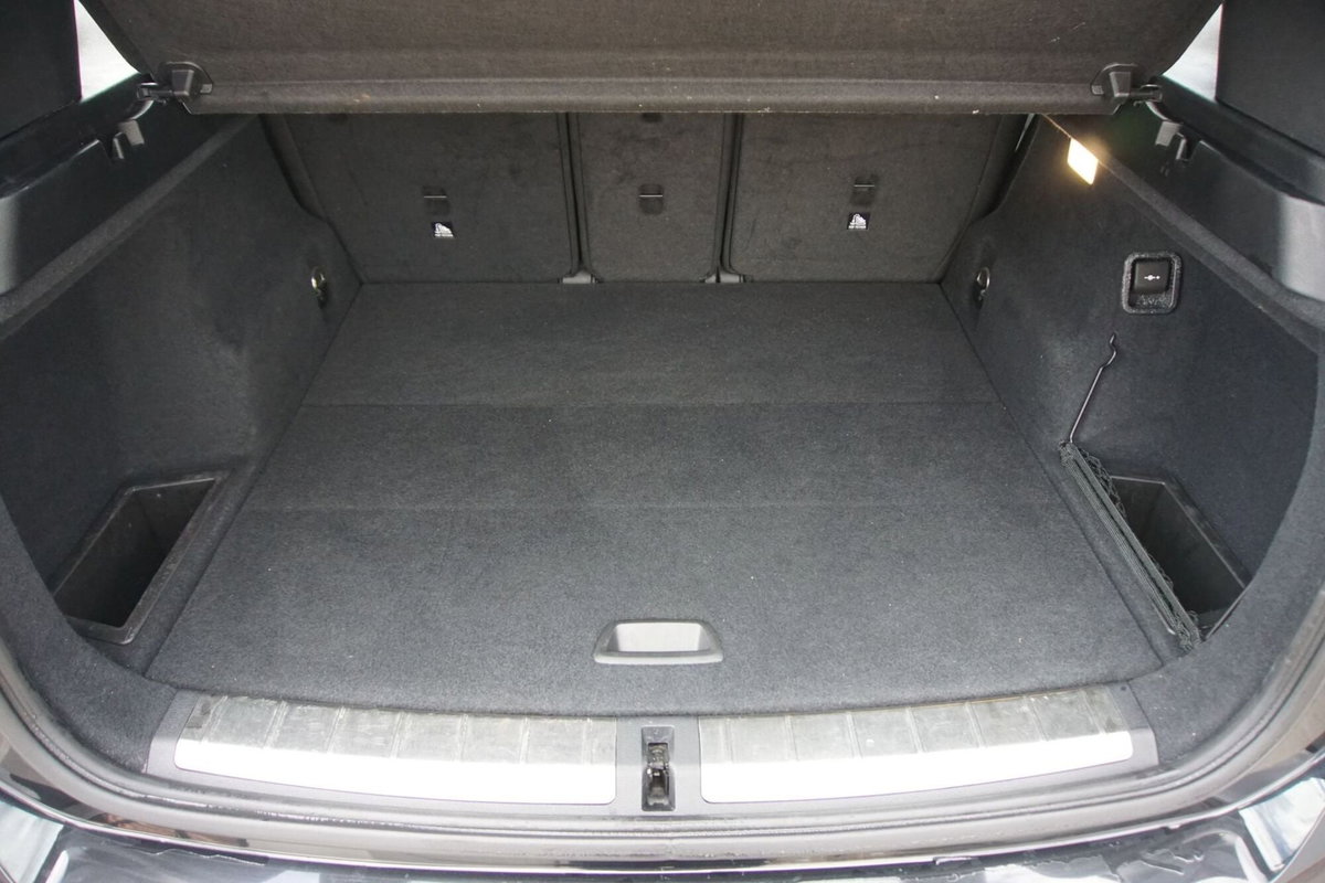 BMW X1 sDrive16d xLine Plus (16)