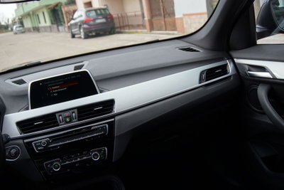BMW X1 sDrive16d xLine Plus (9)