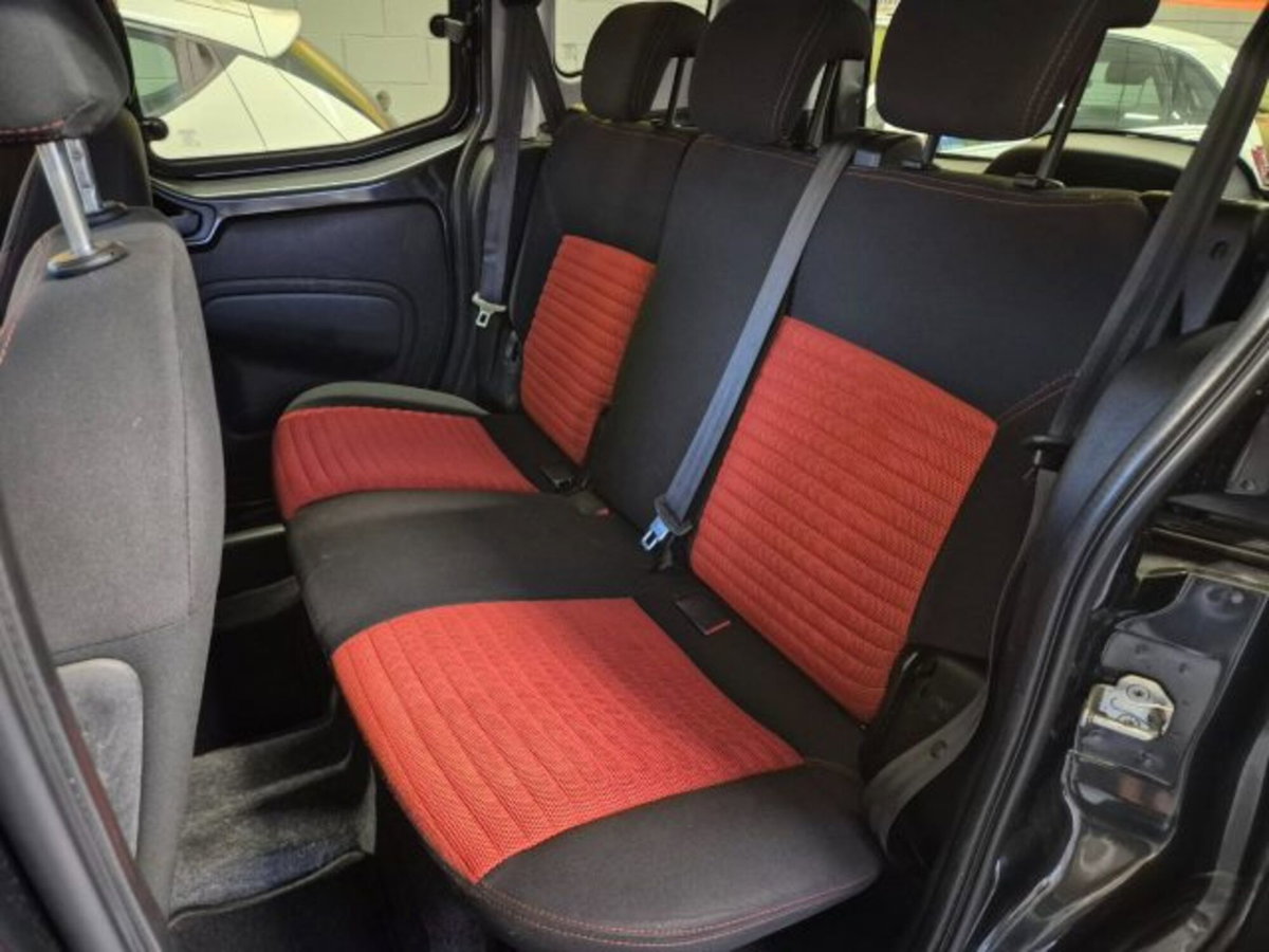 Fiat Qubo 1.3 MJT 75 CV Trekking (11)
