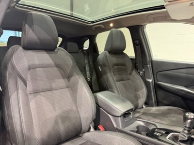 Nissan Qashqai 1.3 DIG-T 140 CV Tekna (13)