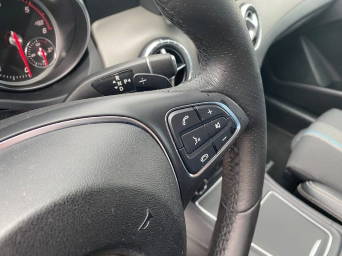 Mercedes-Benz CLA 200 d 4Matic Automatic Sport (12)