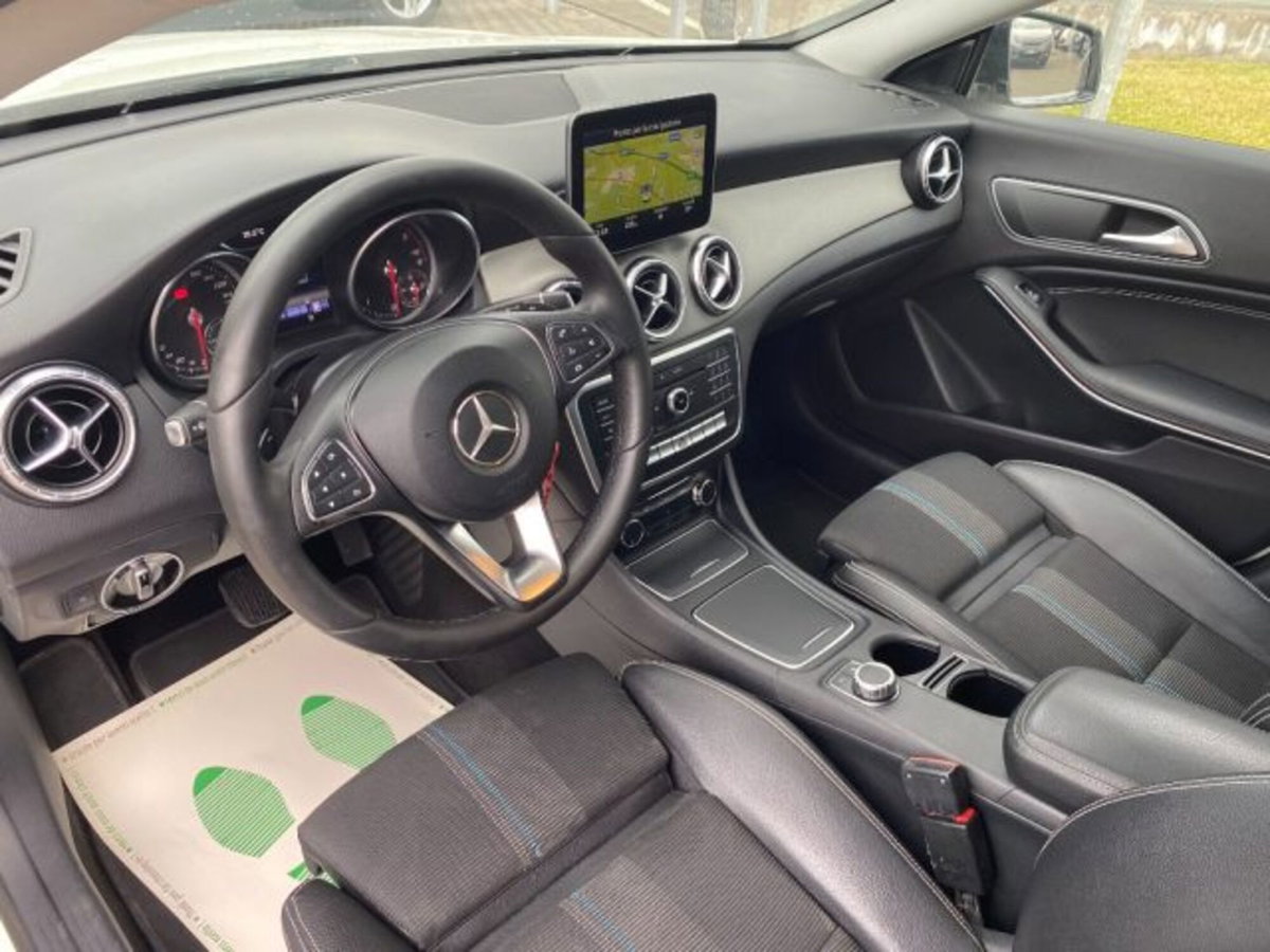 Mercedes-Benz CLA 200 d 4Matic Automatic Sport (5)