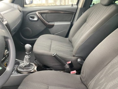 Dacia Duster 1.6 110CV 4x2 (7)
