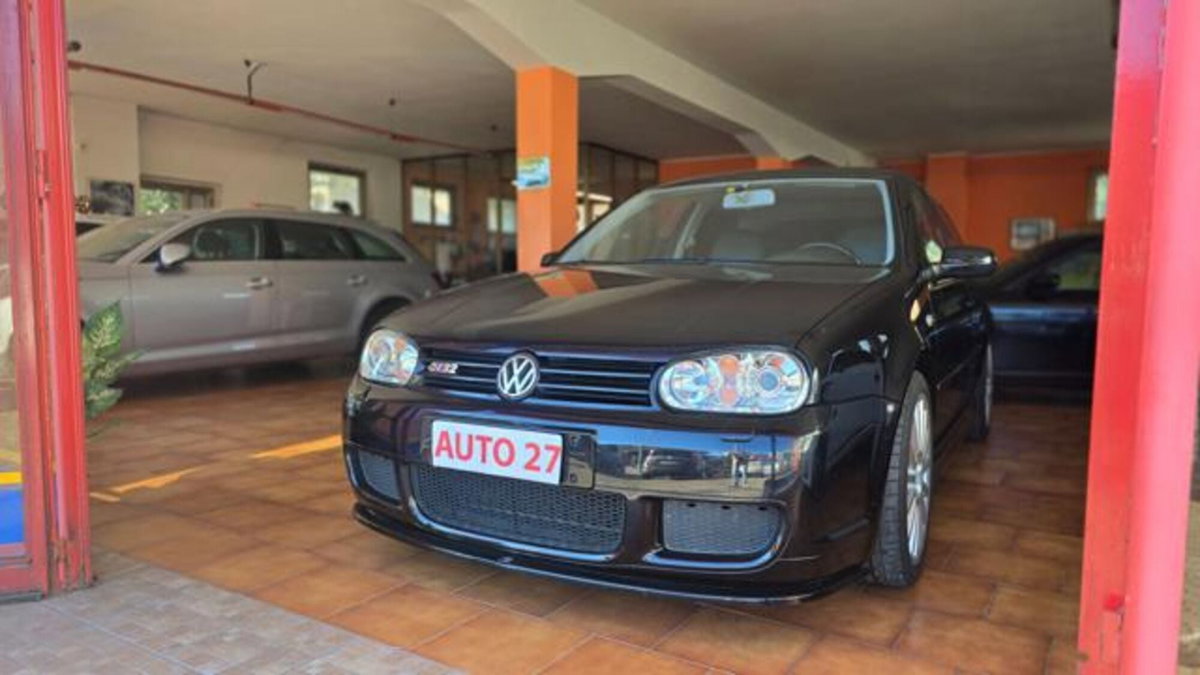 Volkswagen Golf 3.2 V6 cat 3 porte R32
