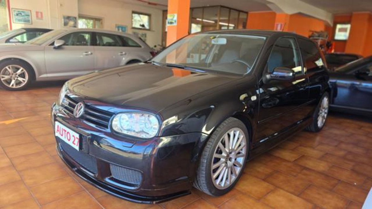 Volkswagen Golf 3.2 V6 cat 3 porte R32 (3)