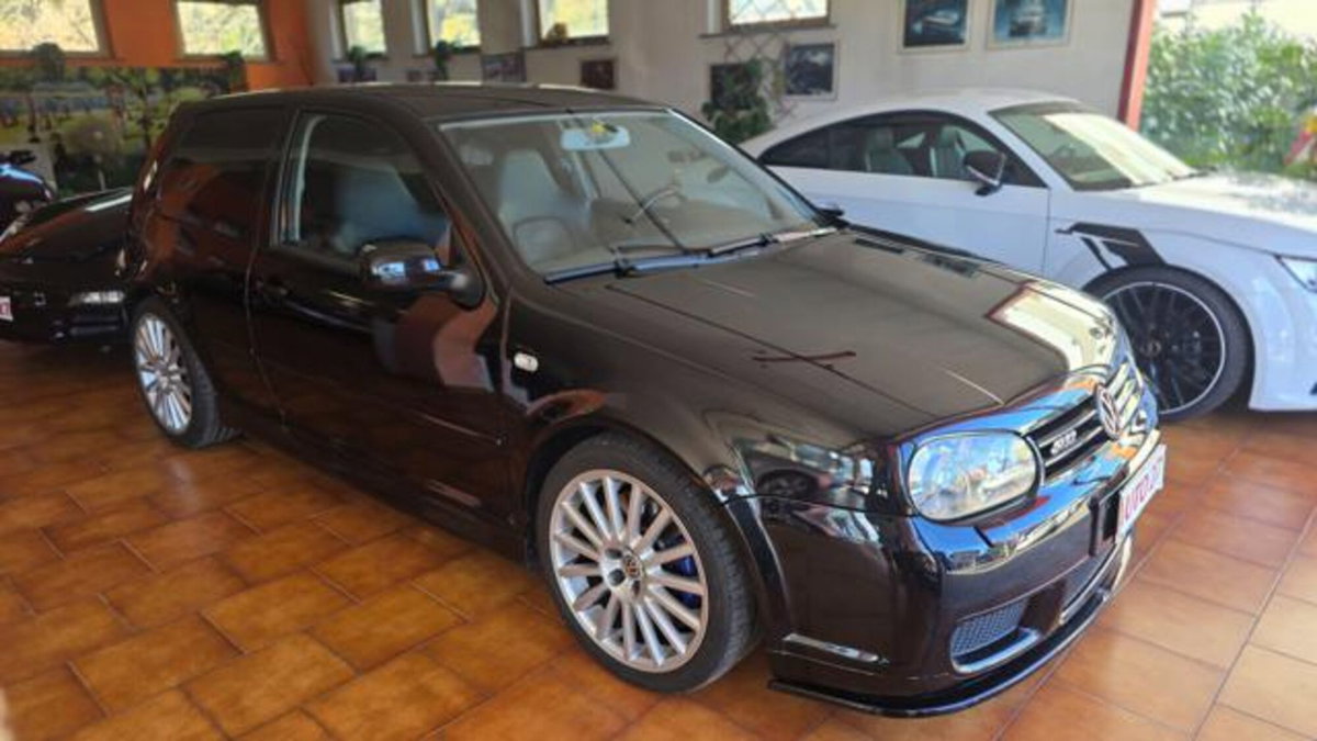 Volkswagen Golf 3.2 V6 cat 3 porte R32 (4)