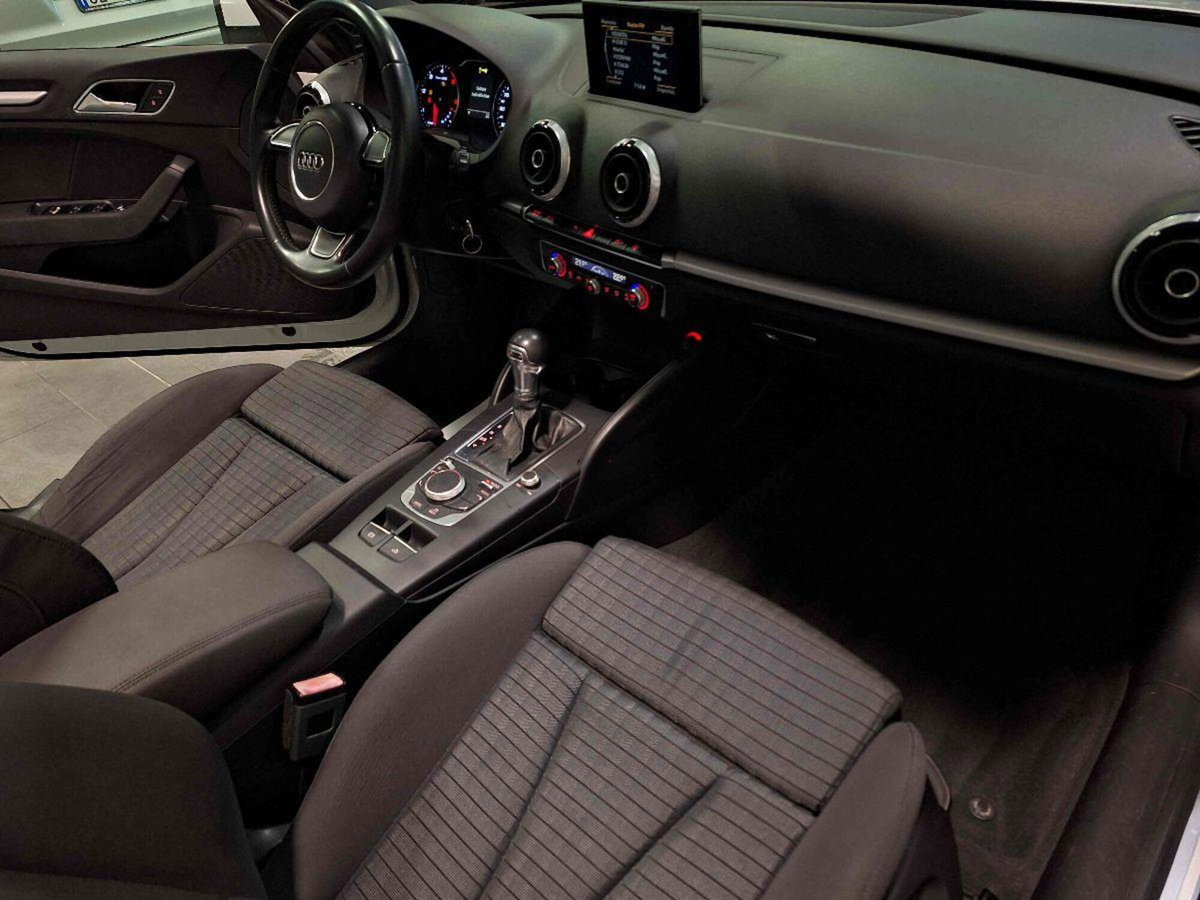 Audi A3 Cabrio 2.0 TDI (12)