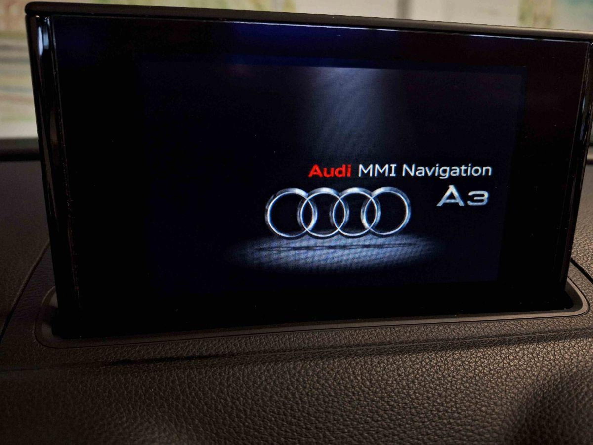 Audi A3 Cabrio 2.0 TDI (14)