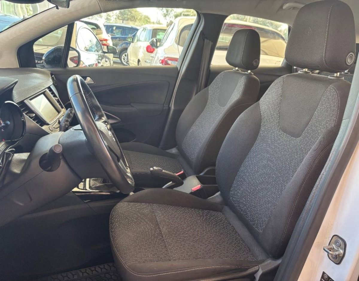 Opel Crossland 1.5 ecotec Ultimate 110cv (8)