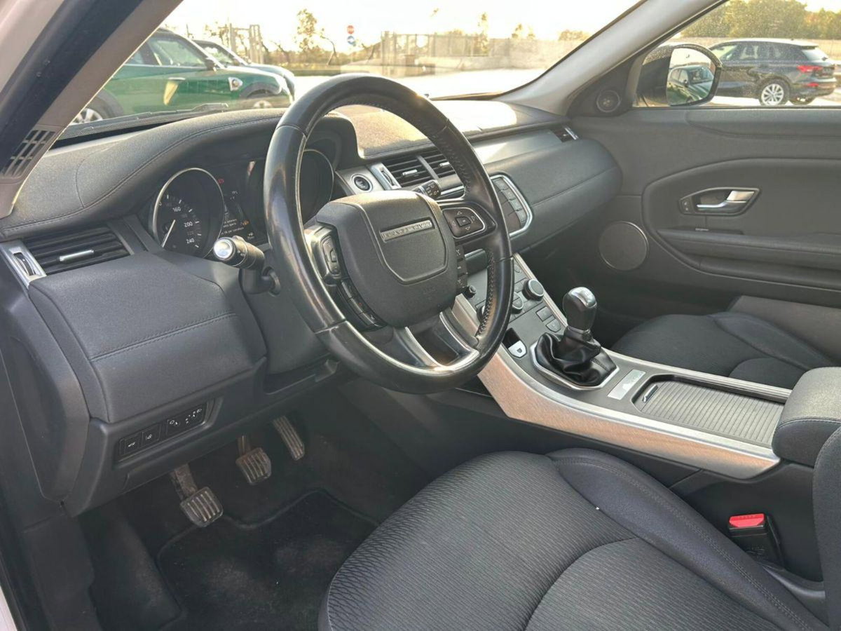 Land Rover Range Rover Evoque 2.0 eD4 5p. SE Dynamic (10)