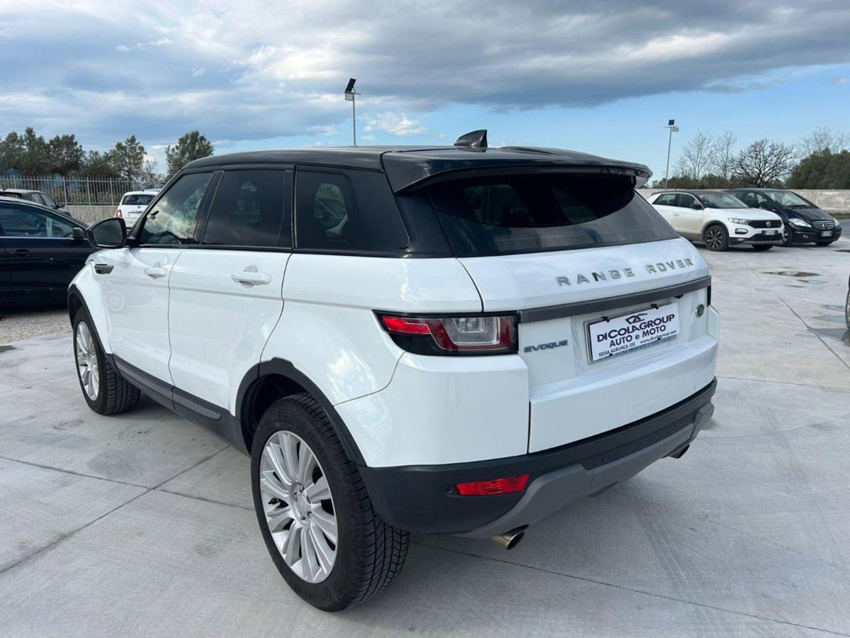 Land Rover Range Rover Evoque 2.0 eD4 5p. SE Dynamic (4)