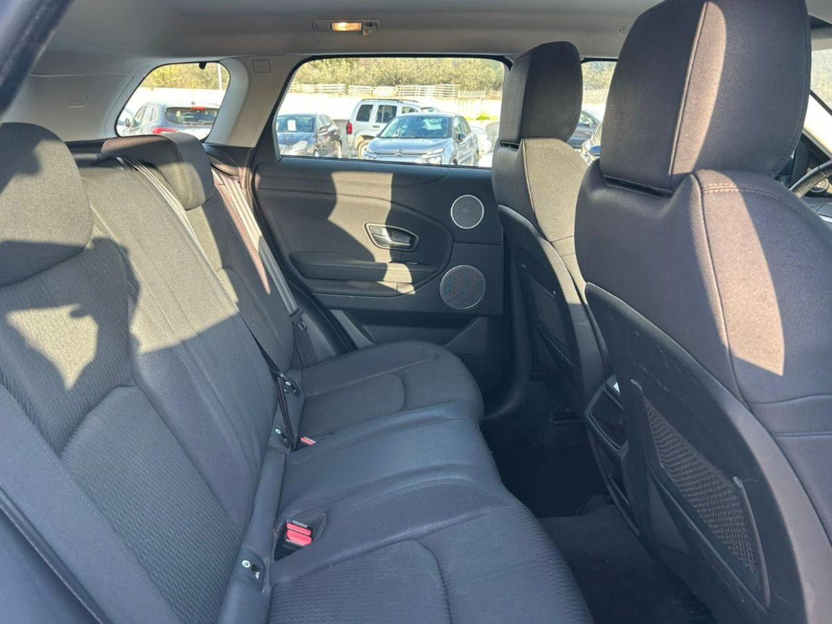 Land Rover Range Rover Evoque 2.0 eD4 5p. SE Dynamic (6)