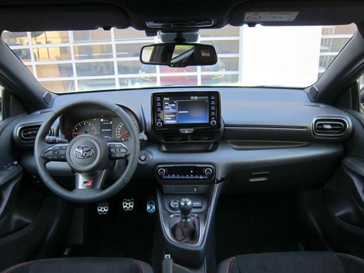 Toyota GR Yaris 1.6 Turbo 3 porte GR Yaris Circuit (3)