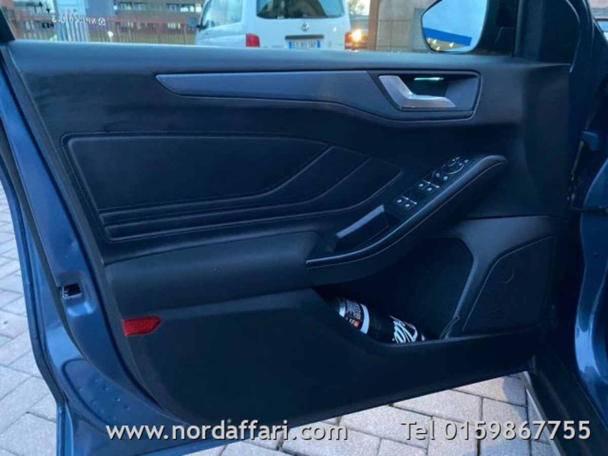 Ford Focus 1.0 EcoBoost Hybrid 125 CV Powershift 5p. Active X (11)