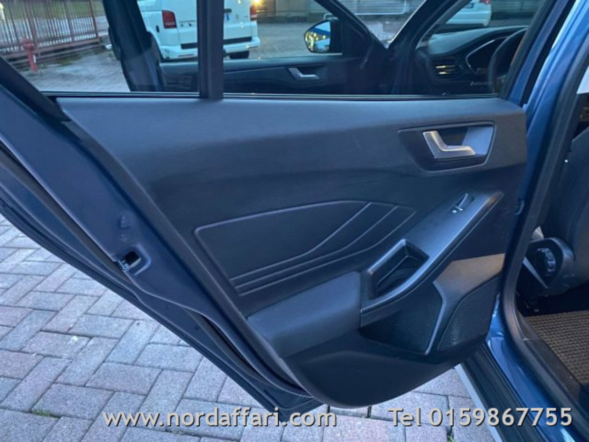 Ford Focus 1.0 EcoBoost Hybrid 125 CV Powershift 5p. Active X (18)