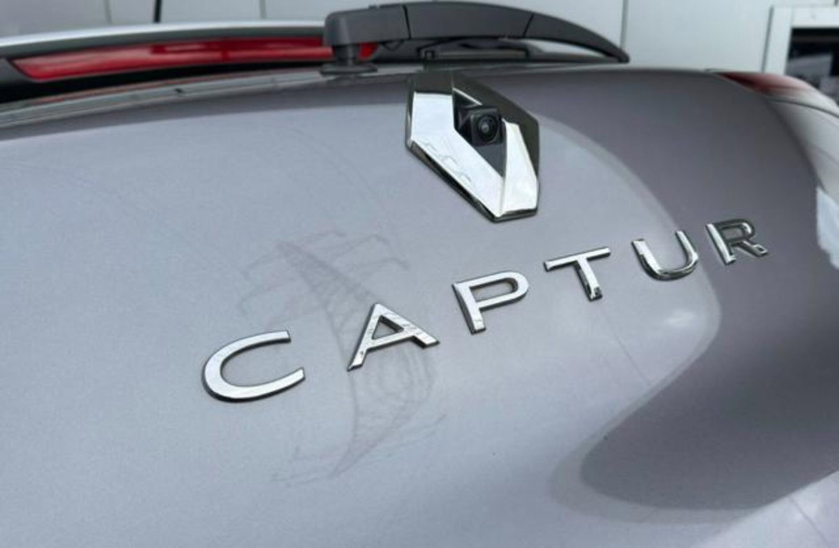 Renault Captur TCe 90 CV Intens (12)